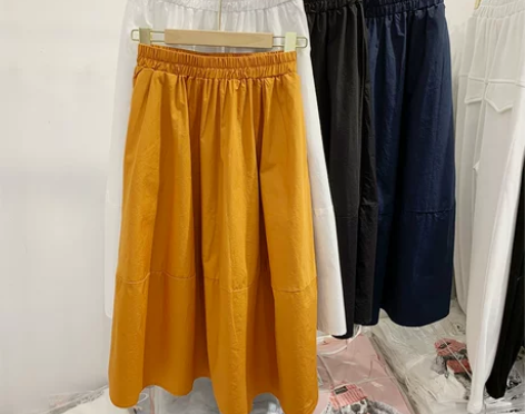 高腰半身裙女春夏松紧腰中长款白色百搭伞裙赫...