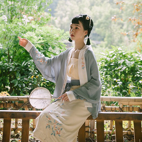 【全新宋制汉服】蜜喆宋制汉服，摩点众筹买的...