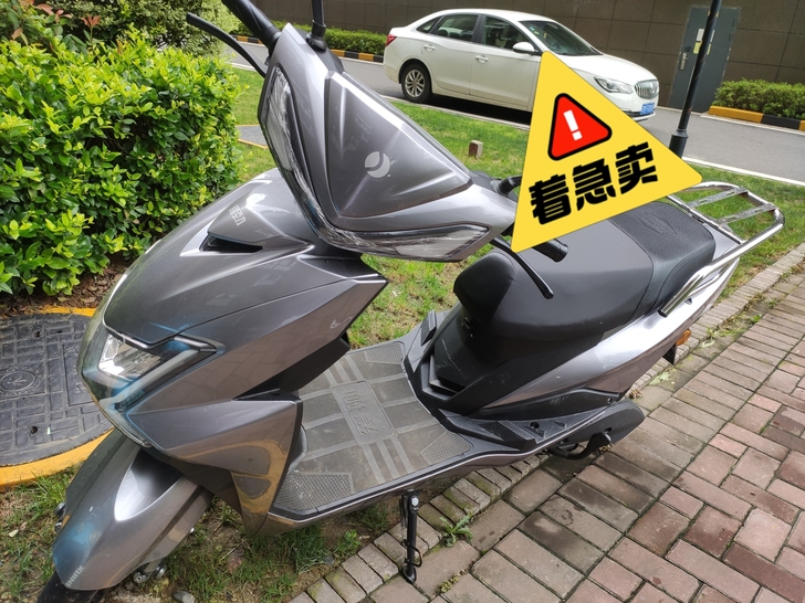 在南京上班时买的，现在回来了不想要了，就骑...
