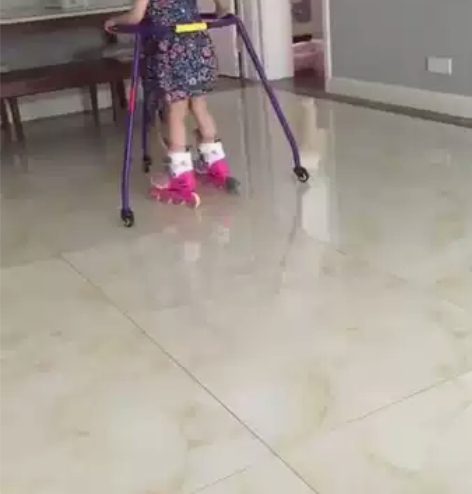 轮滑助学器轮滑防摔器护具学轮滑培训器材 产...