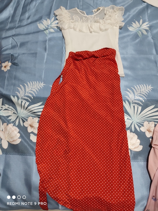 超美超美的裙子，都是平时拍张穿一次洗一次的...