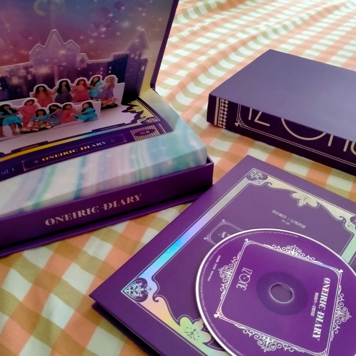 IZONEmini33D版裸专带cd