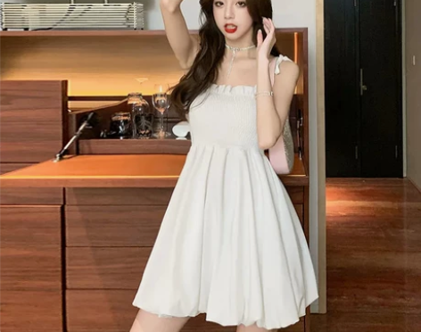 纯欲风吊带抹胸连衣裙夏季2022新款收腰显...