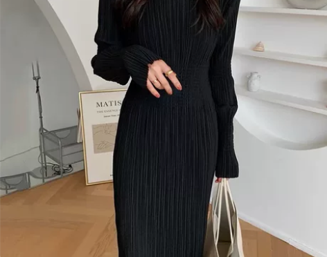 韩国chic秋季复古简约圆领褶皱感设计松紧...