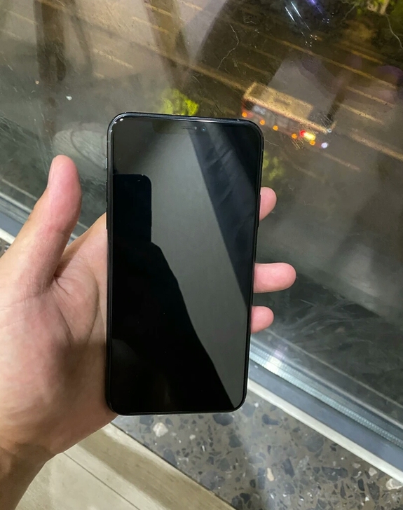 iPhone 11 por max ，内存...