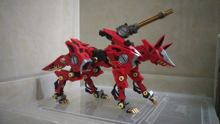 寿屋HMM火狐火狐一枚，盒说齐全。喜欢的带...