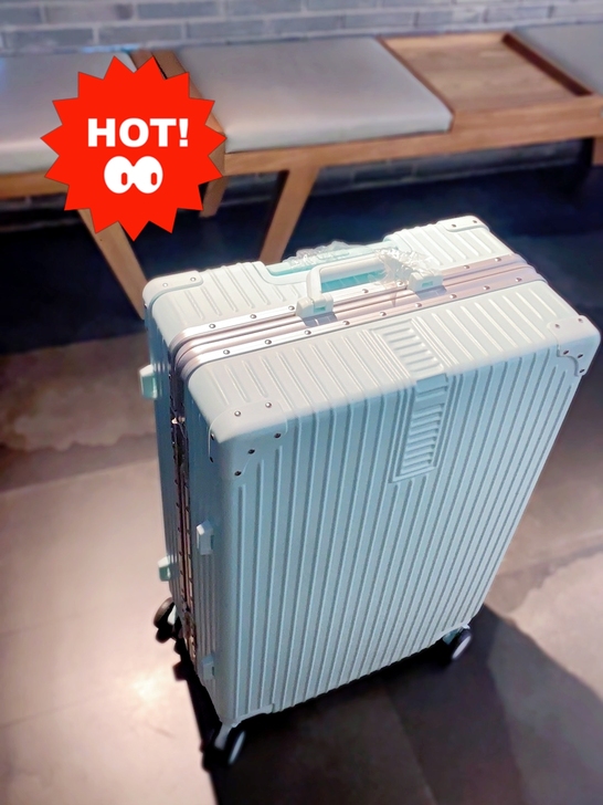 本人闲置24寸全新行李箱，一次未用，包装什...