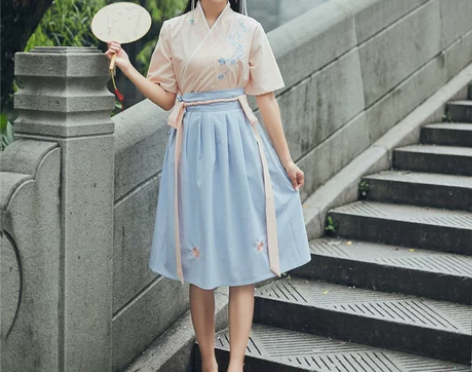 改良汉服女古装中国风汉元素仙女学生交领齐腰...