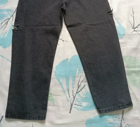 牛仔裤，小破洞牛仔裤。黑色2XL，男女同款...