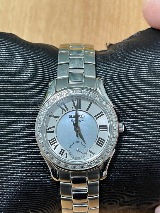 Seiko 精工贝母表盘女表