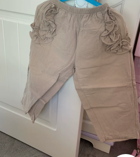 儿童棉麻裤,全新,30包邮,不退换 感兴趣的话点“我想要”和... 儿童棉麻裤,全新,30包邮,不退换 感兴趣的话点“我想要”和...