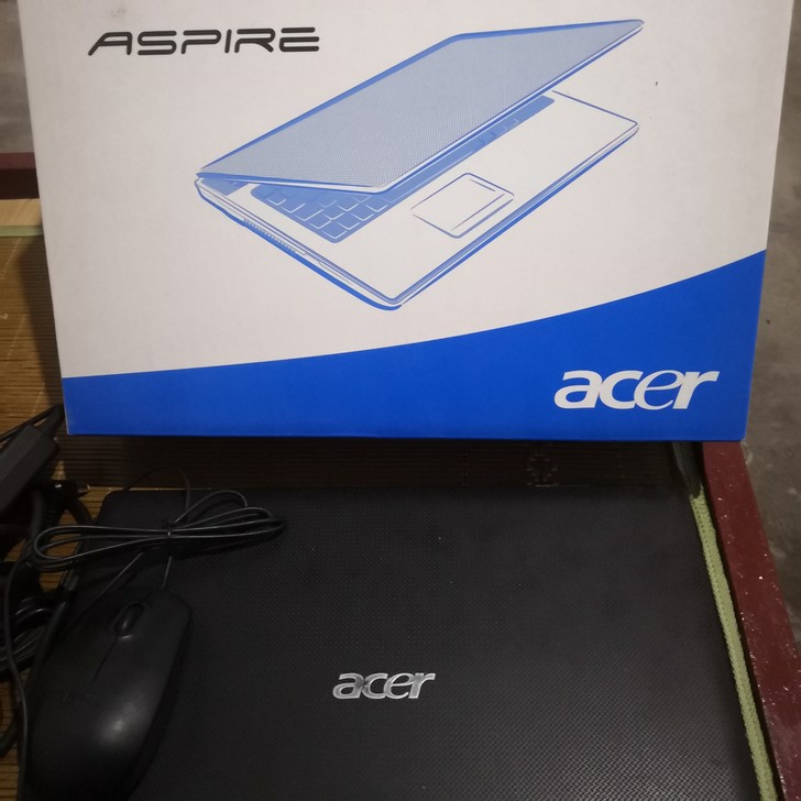 2011年的在宏图三胞购买的宏碁Acer ...