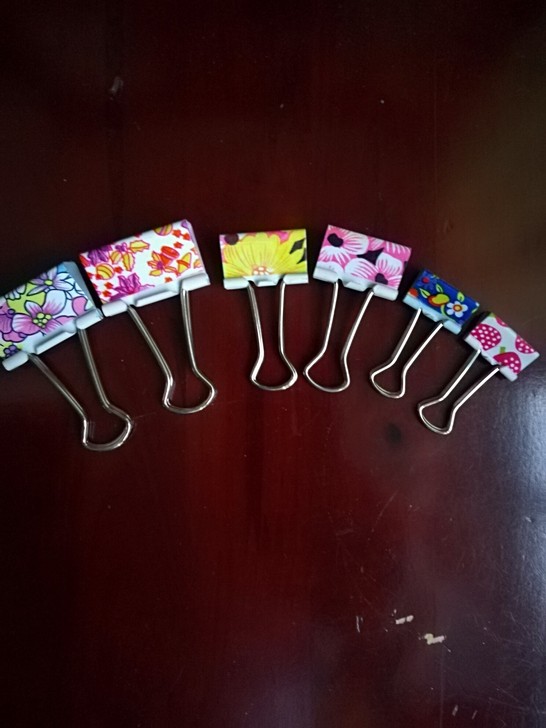 处理晨光彩色长尾夹，19毫米的两毛1个，2...