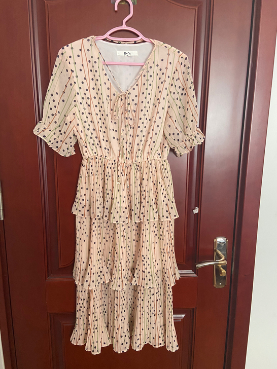 系带波西米亚风波点连衣裙