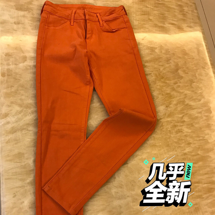 牛仔裤女士修身显瘦背带裤。