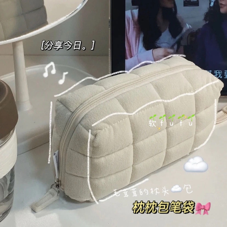 出闲置笔袋，都是在实体店买的 一时兴起冲动...