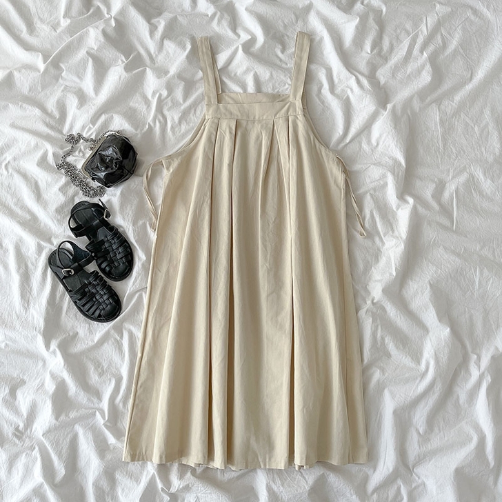 软妹背带裙，爽快妹子再送一条裙子！