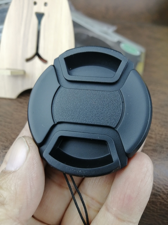 国产品牌镜头盖，专业配件厂出品。