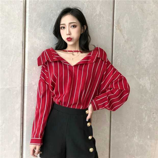 春季红色新款韩版V领露肩条纹衬衣复古港味百...
