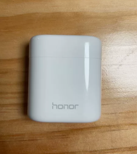 荣耀耳机，Flypods pro，2年前购入，使用频率低，保...