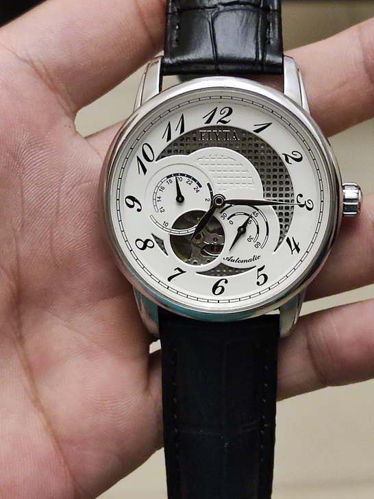 男士飞亚达机械表，原价2480，这款是飞亚...