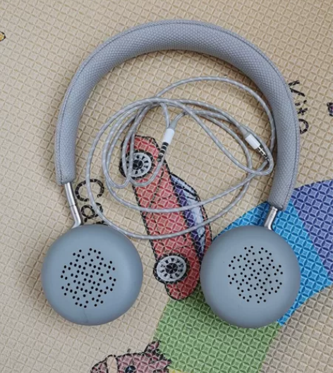 蓝牙降噪耳机，原价1千多元，朋友送的，基本...