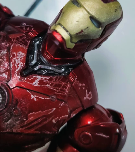 中动钢铁侠手办战损版，纯手工制作痕迹，见证...