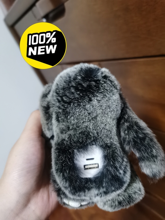 装死兔  充电宝  挂件