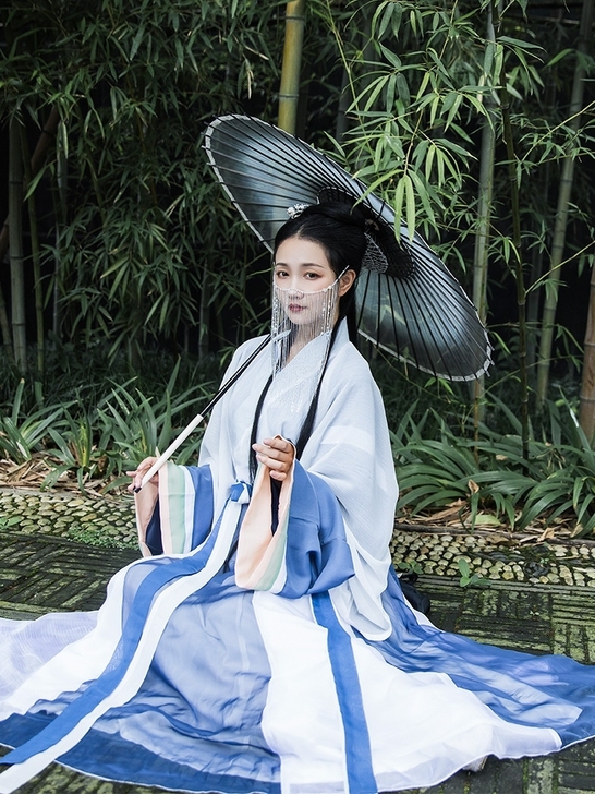 【出租】柒邑雲裳诉汉服女