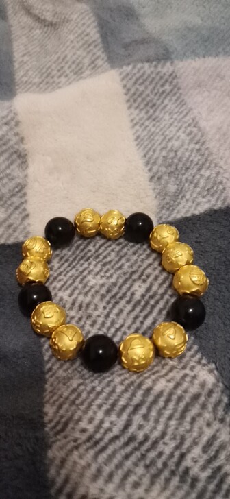 纯金一时冲动买的 带着不舒服 还是带手表...