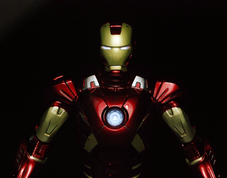 中动钢铁侠MK7加灯成品,发光版,石头灯改...