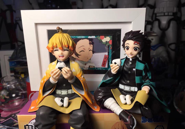 鬼灭之刃 炭治郎 我妻善逸 饭团压杯面手办...