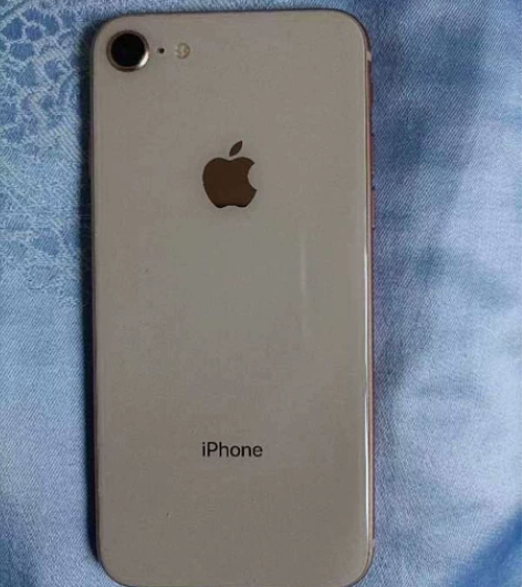 苹果8  iPhone8  国行64，备用...