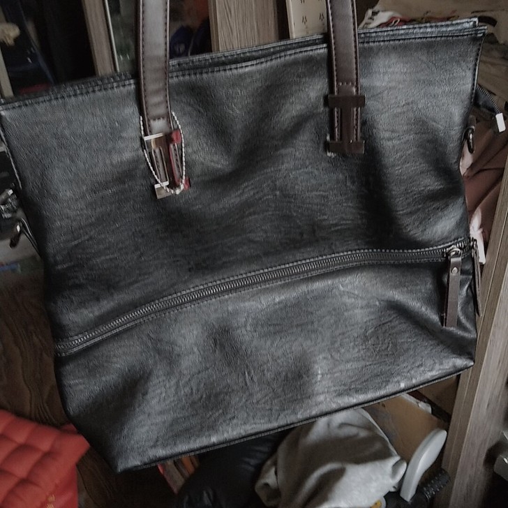 全新女包商场入