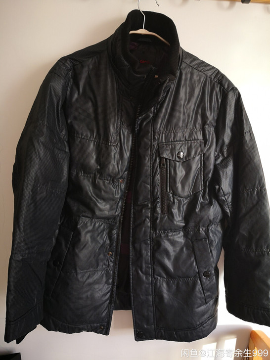 男士皮尔卡丹羽绒服，购物于商场。包邮不偏远。
