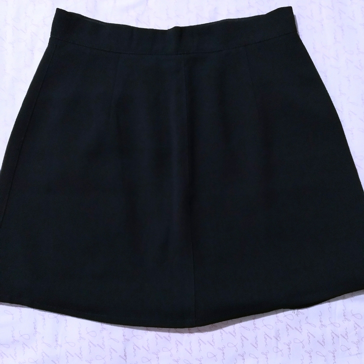 A字裙，腰围75，长40，穿过一次，送给有...