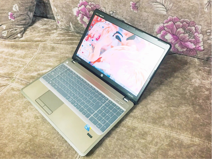 15寸女生自用惠普i7四核笔记本 九九成新...