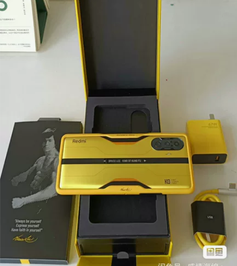 收一件红米k40李小龙版，颜色无要求，九成...