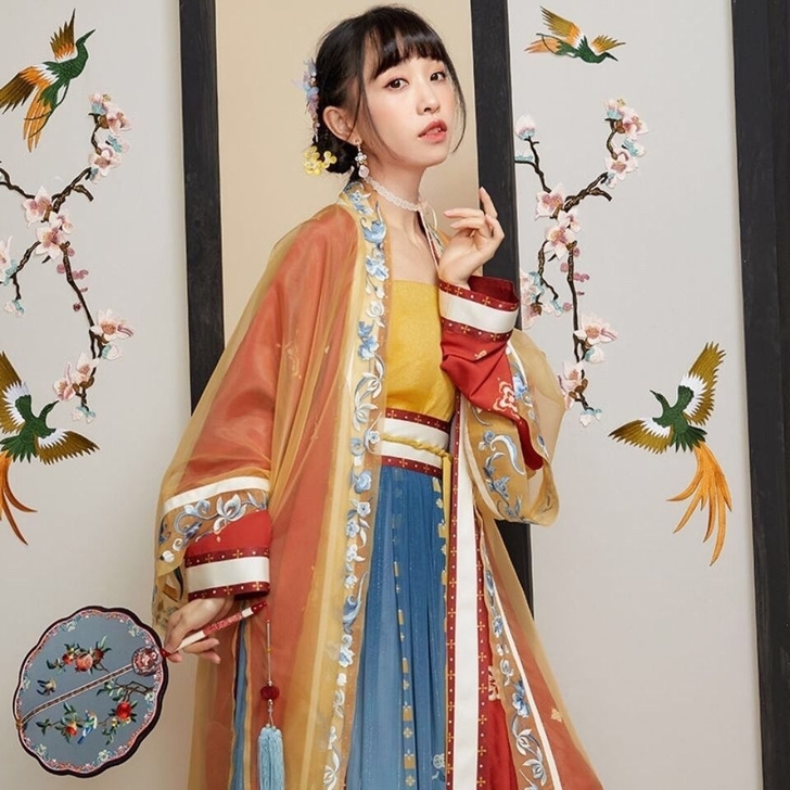 十三余小豆蔻儿[金钗斗]刺绣双层褙子吊带一...