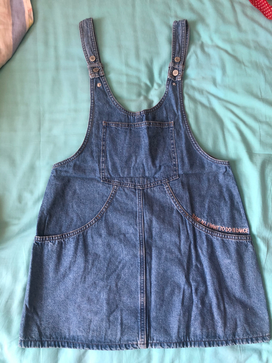 背带牛仔短裙，实体店购买，甜美可爱