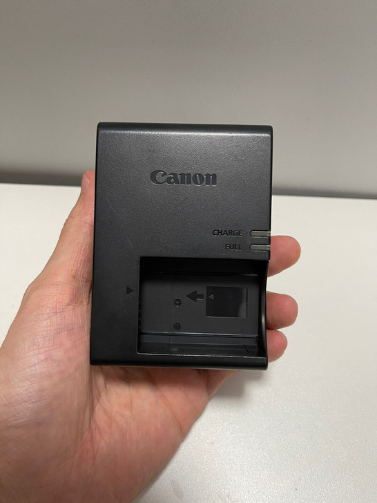 原装佳能LC-E17充电器，成色如图！