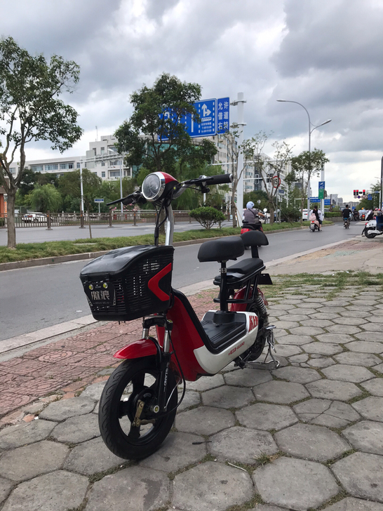 48/12二手小滑板,成色如图,车况完美,...