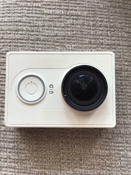 小米相机一代,压箱底的。送充电宝!吃灰好久...