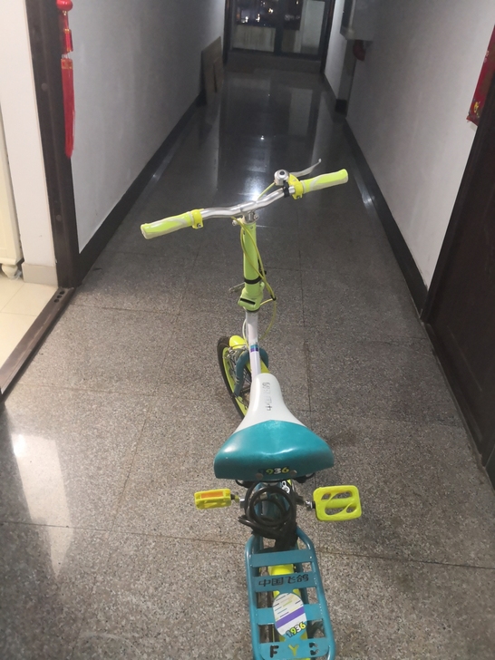 折叠单车,全铝车身。