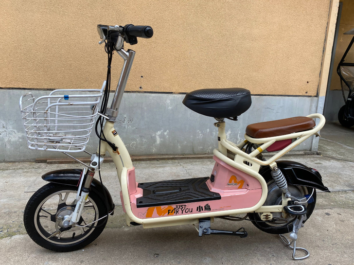 带牌出售！小鸟电车！车子嘎嘎新！学生不用了...