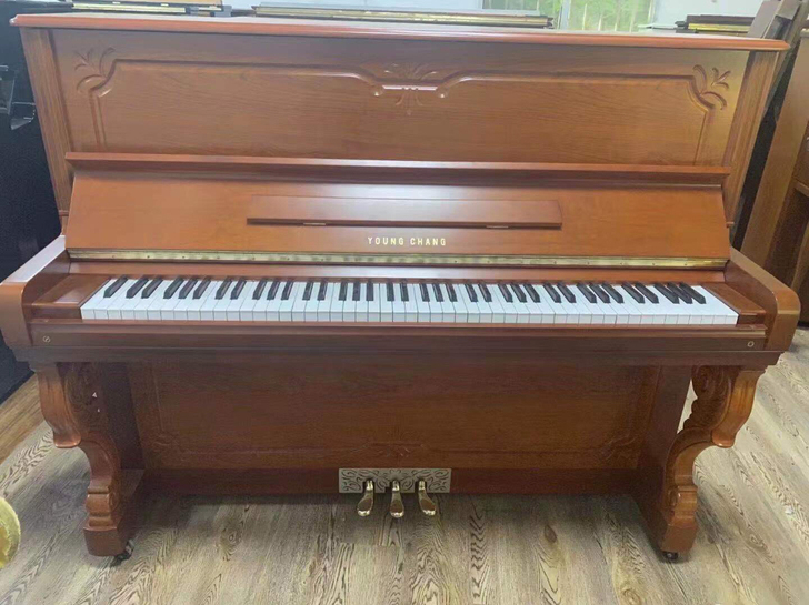 英昌精品二手钢琴，121FBX款系列