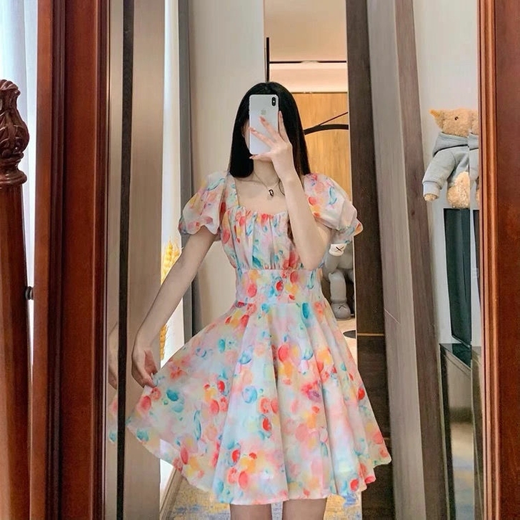 换季清仓原价59元的连衣裙，全场包邮