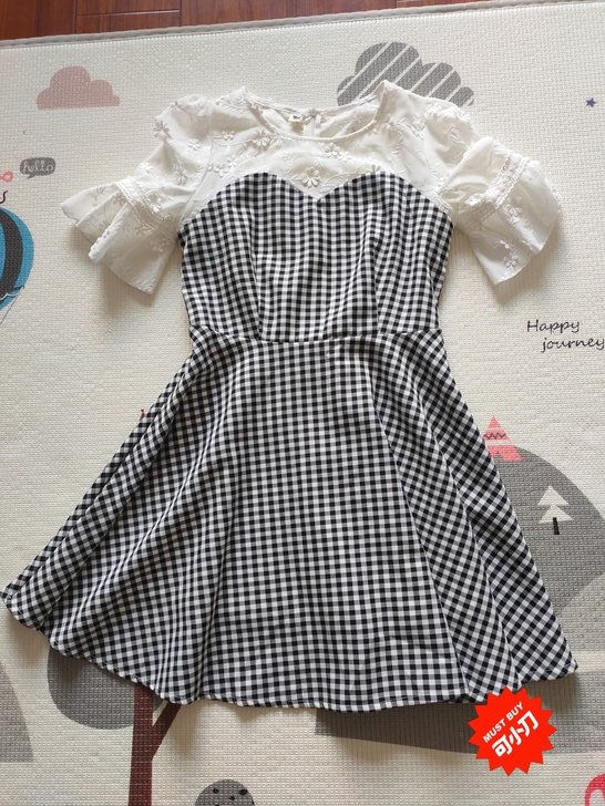 去年入手的裙子，刚买了没多久就怀孕了，腰的...