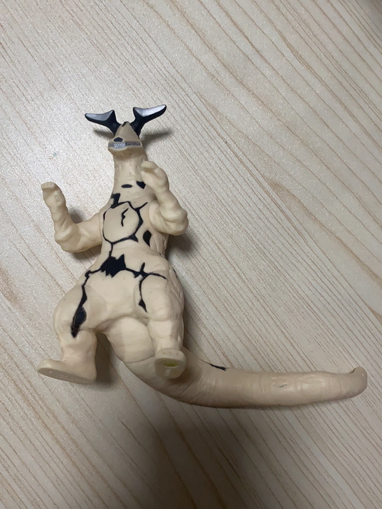 （艾雷王）怪兽软胶500系列带火花