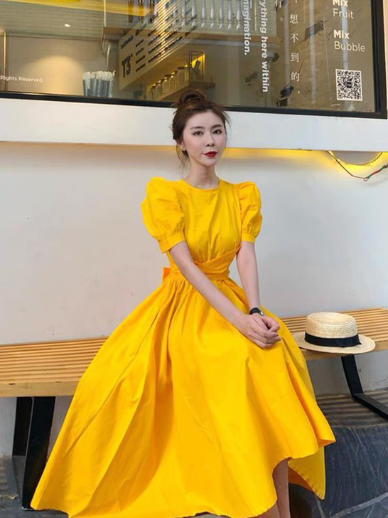 黄色连衣裙 泡泡袖公主风